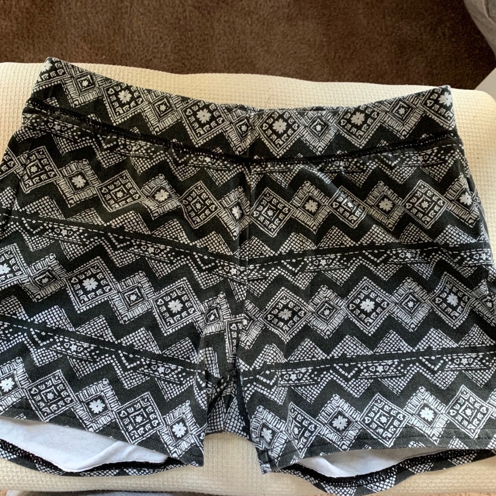 Abercrombie kids shorts